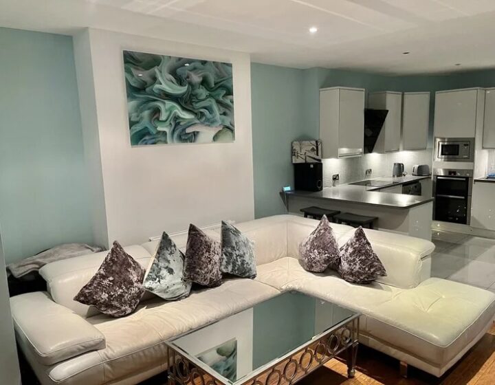 Hampstead Luxury Chaise Lounge